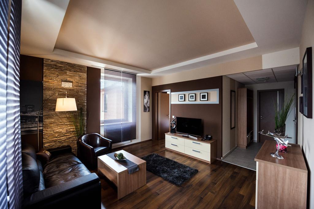 Garzon Plaza Hotel Gyor