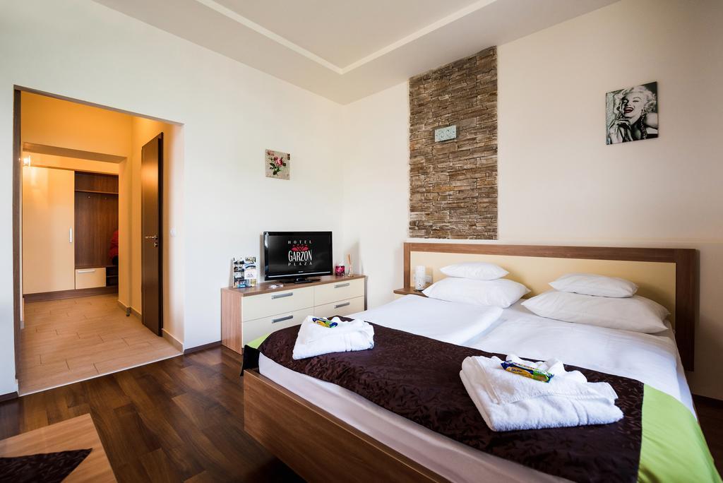 Garzon Plaza Hotel Gyor